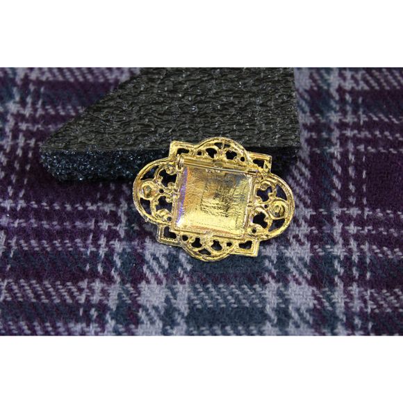 Enamel swirl Gold-tone Pin - Picture 5 of 6